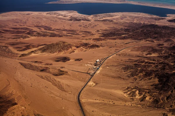 Desierto con punto de control Imágenes de stock libres de derechos