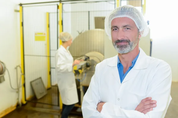 Retrato del trabajador con redecilla — Foto de Stock