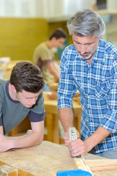 Ambachtelijke les en man — Stockfoto