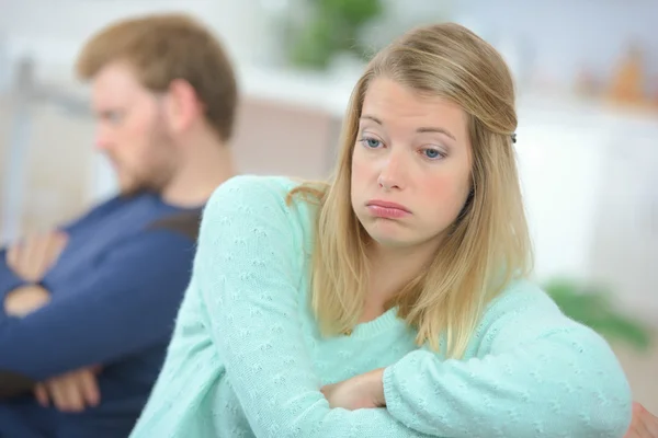 Triste hombre y mujer — Foto de Stock