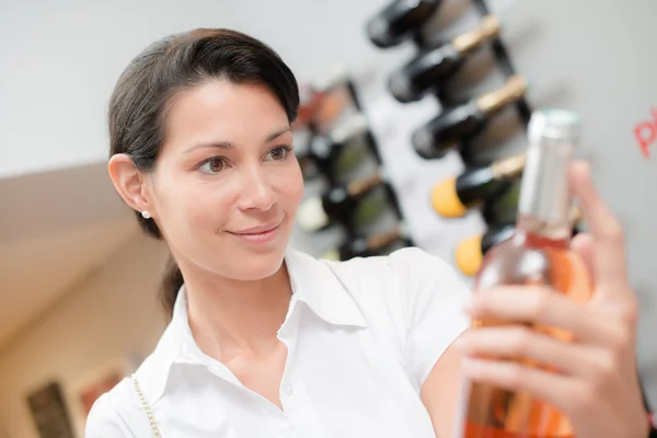 Esta botella servirá. — Foto de Stock