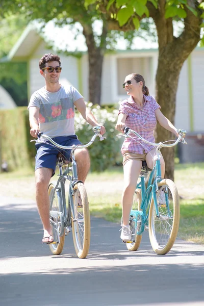 Riding bikes and man — Stock Photo, Image