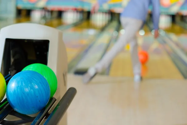 Bowlingklot och boll — Stockfoto