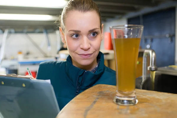 Trabajadora Mujer — Foto de Stock