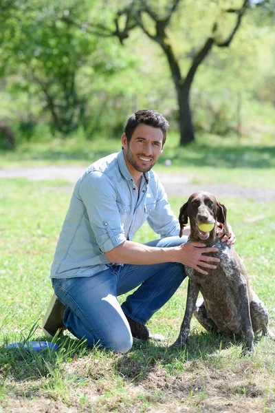 Porträtt Hund Och Boll — Stockfoto