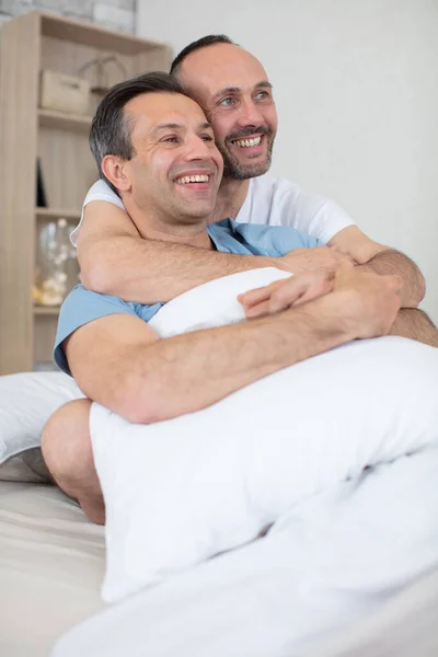 Gay Ζευγάρι Αγαπούν Σπίτι Έννοια — Φωτογραφία Αρχείου