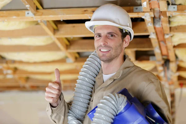 Män Byggare Fastställande Värmesystem Med Speciella Verktyg — Stockfoto