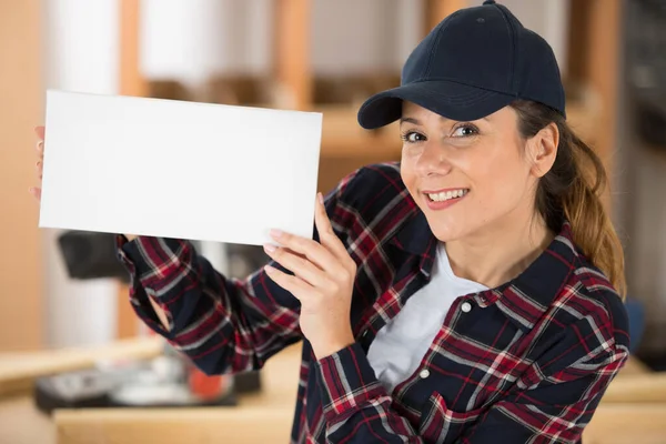 Lavoratrice Con Sarto Bianco — Foto Stock