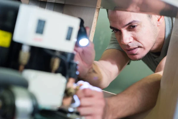 Bezorger Magazijnman Aan Het Werk — Stockfoto