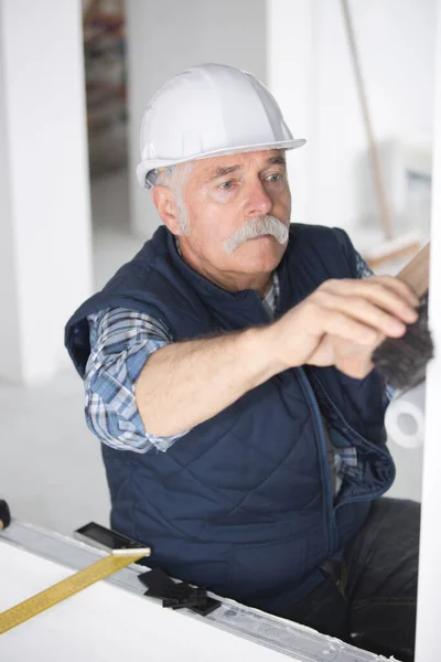 Construtor Sênior Trabalho — Fotografia de Stock