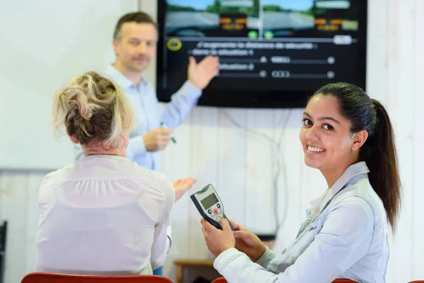 Mujer Feliz Escuela Conducción — Foto de Stock