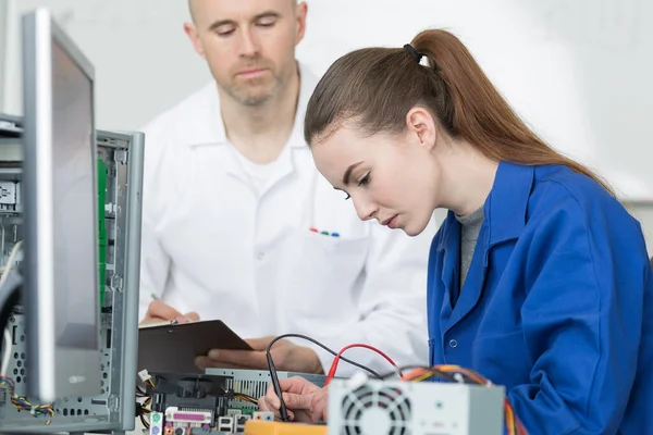 Female Technician Next Teacher — Stock Photo, Image