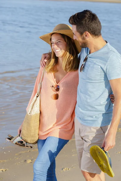 Porträtt Ett Par Havet — Stockfoto