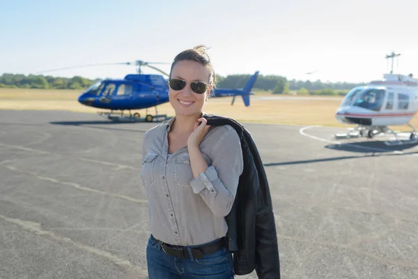 Portrait Une Femme Pilote Hélicoptère — Photo