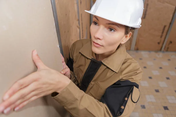 Retrato Constructor Mujer Interior —  Fotos de Stock