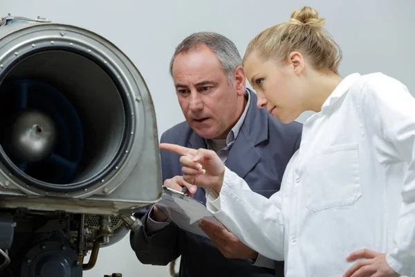 Een Leerling Van Luchtstraaldienst — Stockfoto