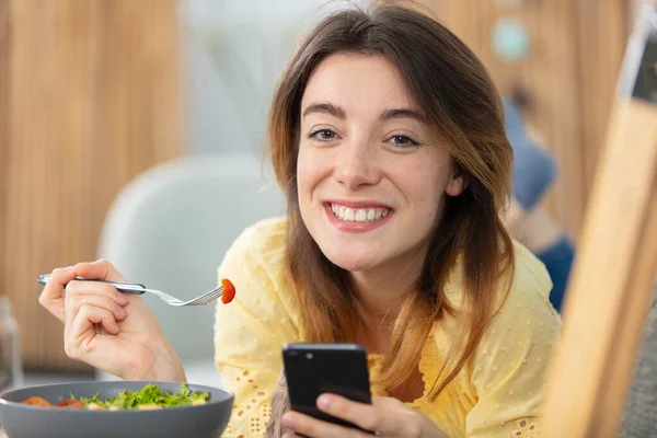 Mooie Jonge Vrouw Caual Dagelijks Leven — Stockfoto