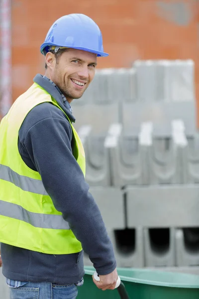 Trabajador Masculino Fuera Construcción — Foto de Stock