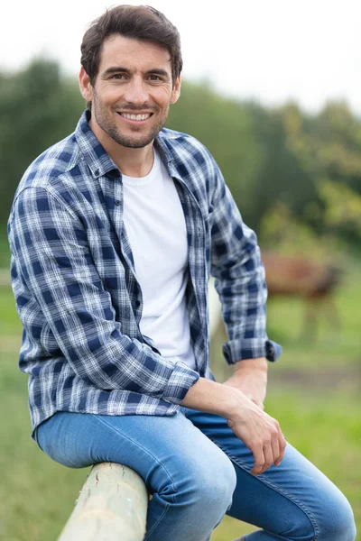 Retrato Agricultor Campo — Fotografia de Stock