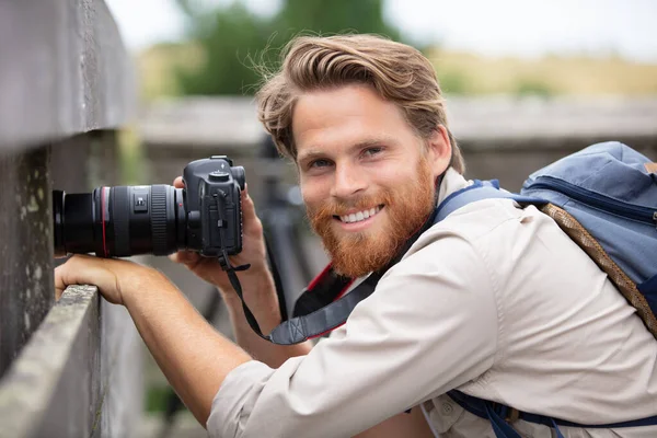 Fotografo Professionista Che Scatta Foto Città — Foto Stock