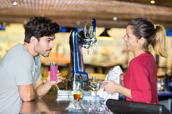 Waitress Serving Drink Customer Cafe — Stock Photo, Image