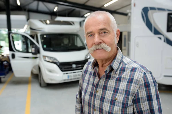 Portrait Senior Man Campervan Garage — Stock Photo, Image