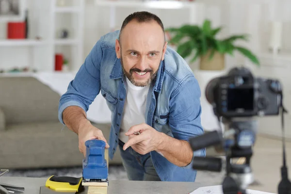 Bloger Daje Lekcje Diy — Zdjęcie stockowe