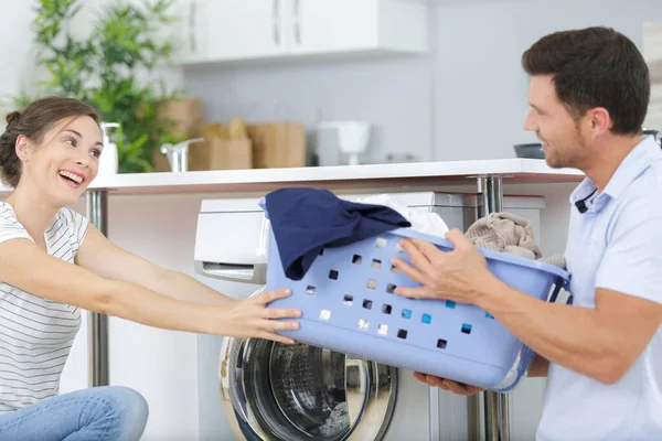 Portrait Couple Sharing Laundry Tasks — Stock Photo, Image