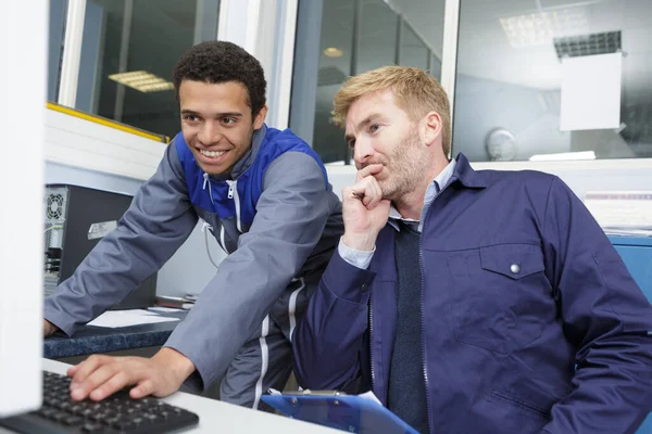 Two Men Discussing Work — Photo