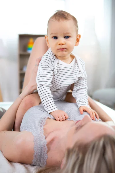 Adorable Baby His Mother — Foto Stock