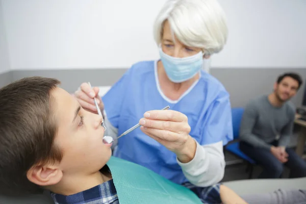 Father Son Visiting Dentist Together — Foto Stock
