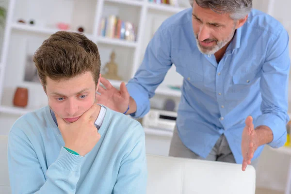 Father Reprimanding Adolescent Son — Stock Photo, Image