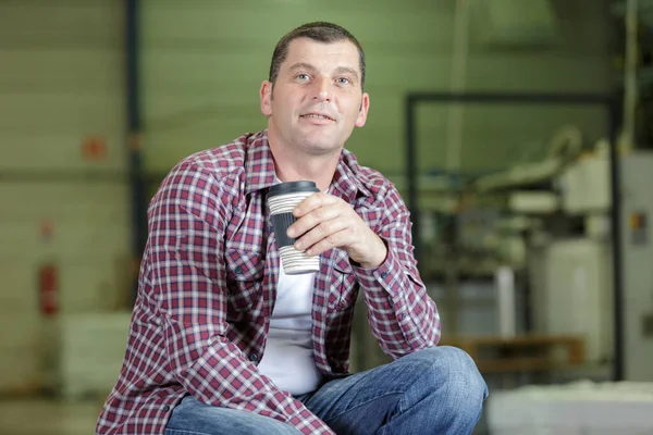 Trabajador Descanso Beber Café Descansar —  Fotos de Stock