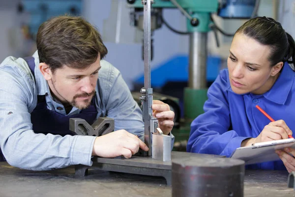 Staaldraad Metalen Voeding Buigmachine — Stockfoto