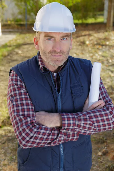 Een Harde Hoed Blauwdruk Van Een Werknemer — Stockfoto