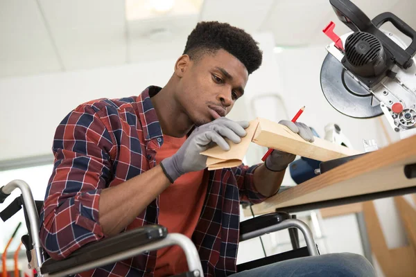 Disabled Carpenter Sanding Wood Workshop — Stock Photo, Image