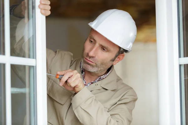 Service Man Installing Window Screwdriver — Stock Photo, Image