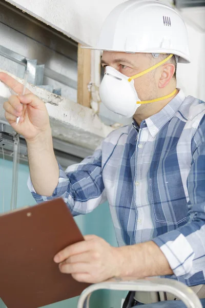 Electrician Working Wires New Apartment — Stock Photo, Image