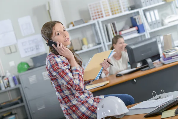 Überarbeitung der Pläne — Stockfoto