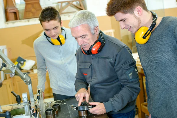 Holzhandwerklerlehre — Stockfoto