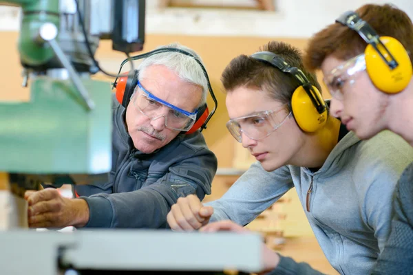 Träslöjd lärlingsutbildning — Stockfoto