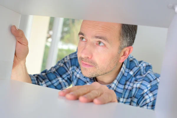 Fitting a cupboard — Stock Photo, Image