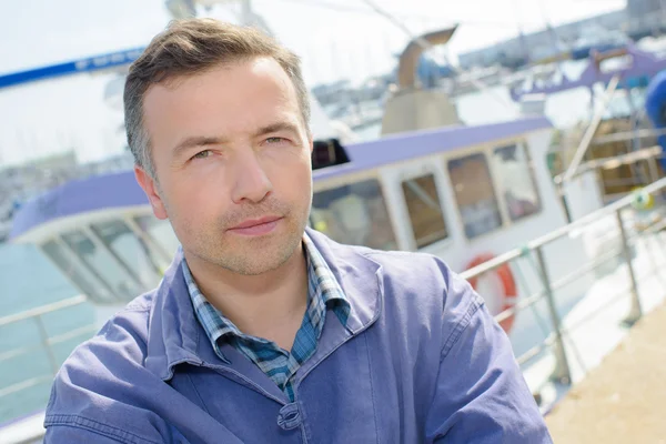 Man at the port — Stock Photo, Image