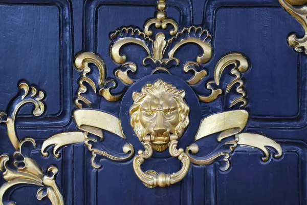 Leeuw hoofd deurknop — Stockfoto