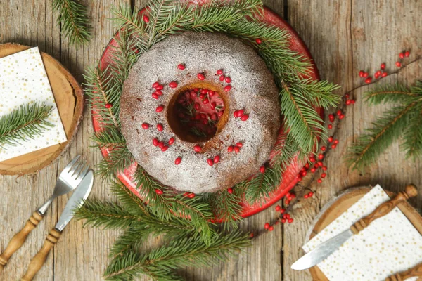 Bundt Cake Decorated Red Berries Rustic Wooden Table — Stock Photo, Image