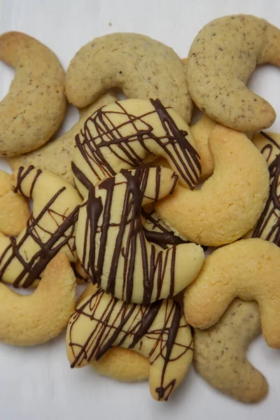 Små Valnötter Mandel Och Chokladkakor — Stockfoto