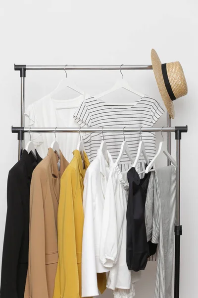 Women Clothes Clothes Rack Stylish Clothes Fashion Atelier Summer Wardrobe — Stock Photo, Image