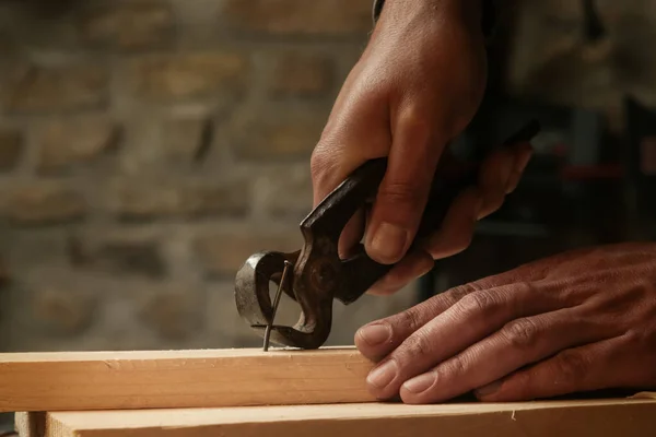 Carpenter Pulling Nail Carpenters Pincers — Stock Fotó