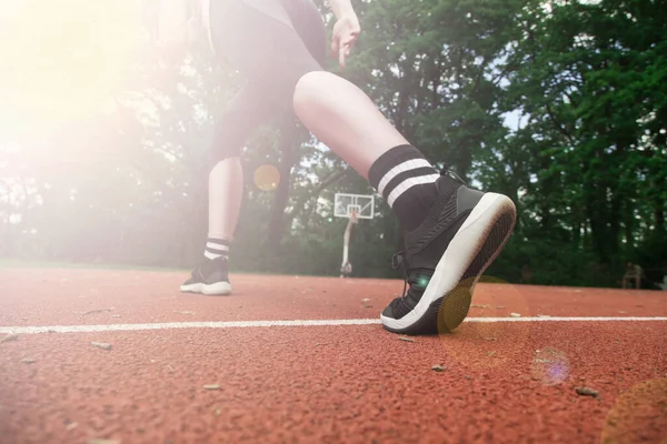 Feche Sapato Esporte Corredor Campo Esporte Atividades Livre Esportes Ação — Fotografia de Stock