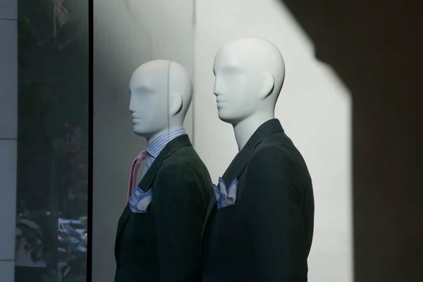 Male Mannequins Suits Window Shop — Stock Photo, Image